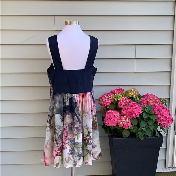 Ted Baker London dress - Picture 3 of 10